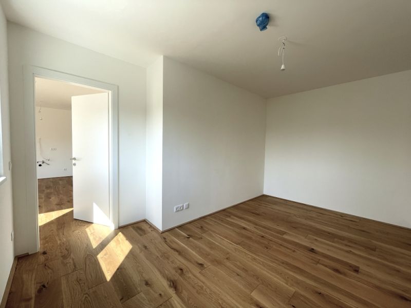 Lichtdurchflutete 3 Zimmer mit Balkon in Gr�nruhelage im Dachgescho� - provisionsfrei zu kaufen in 1230 Wien /  / 1230&nbsp;Wien / Bild 3