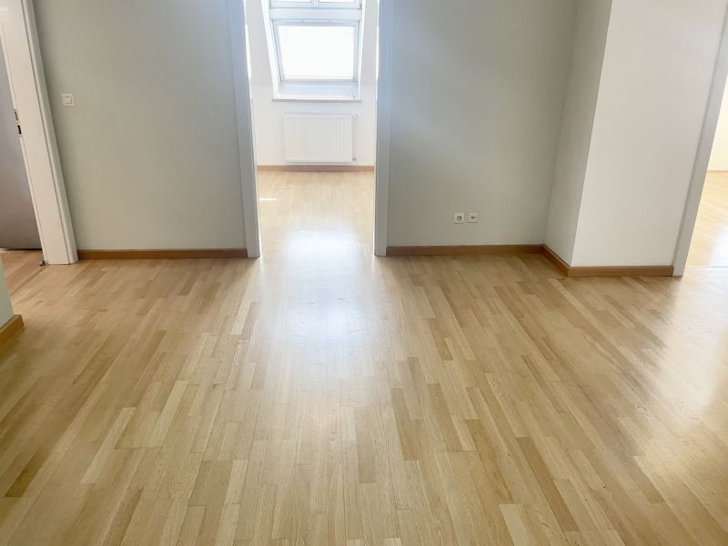 Ger�umige Dachgescho�wohnung in der Grazer Innenstadt zu mieten! /  / 8010&nbsp;Graz / Bild 1