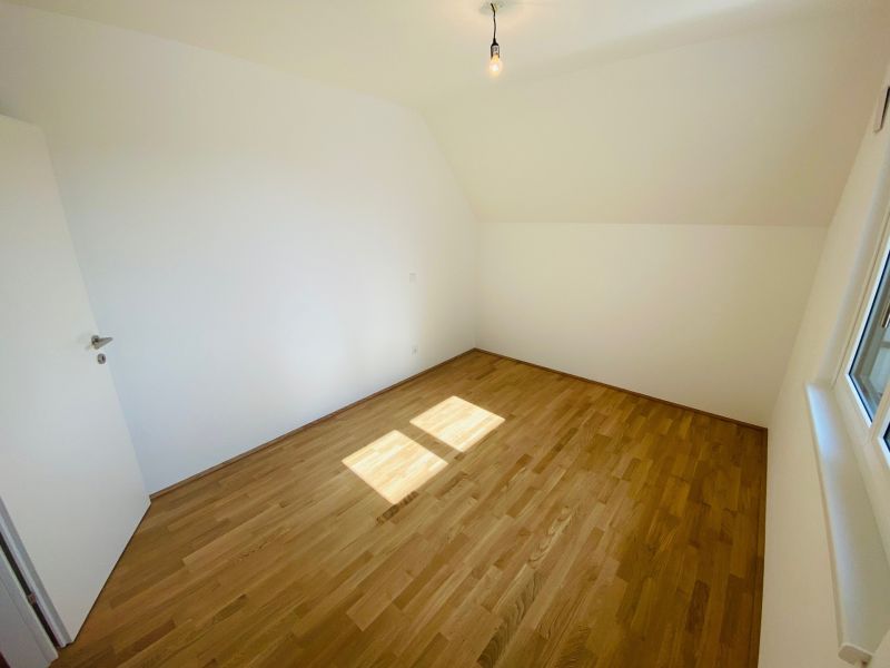3-Zimmer-Wohnung mit hofseitiger Terrasse in 1140 Wien zu mieten /  / 1140&nbsp;Wien / Bild 1