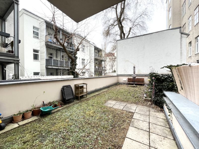 2 Zimmer Dachgeschoßwohnung in bester Lage - 1050 Wien! / / 1050 Wien / Bild 1