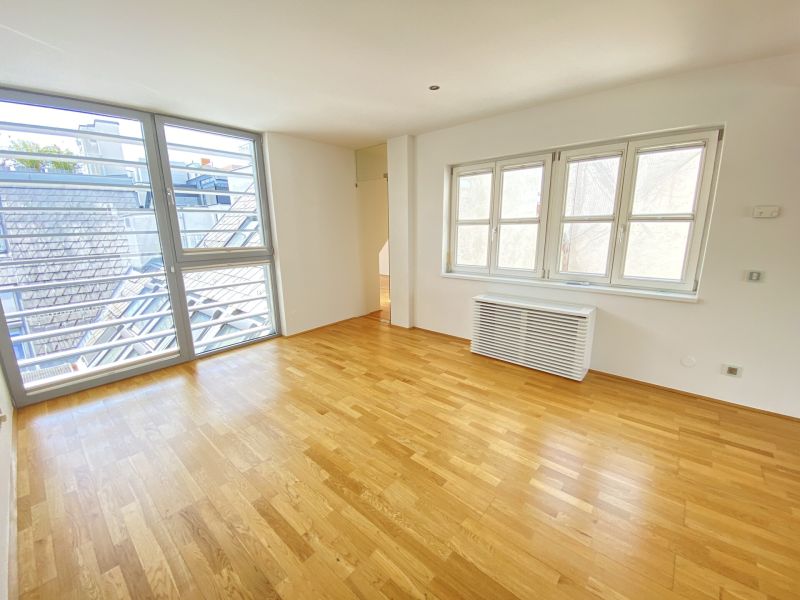Exklusive Maisonette im Dachgeschoß im herrschaftlichen Palais, mit Terrassen, Blick Richtung Karlskirche - zu kaufen in 1040 Wien / / 1040 Wien, Wieden / Bild 5