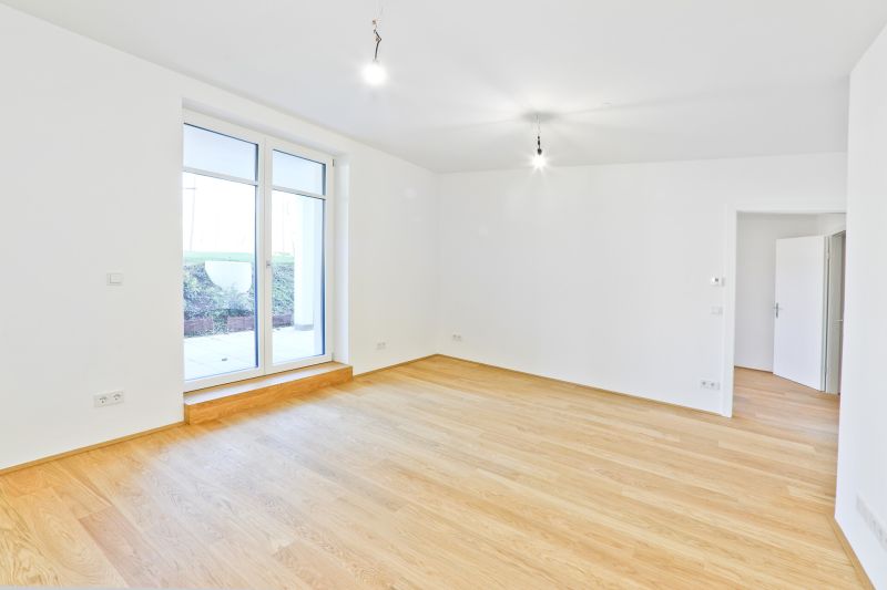 Gartenwohnung mit Terrasse und großem Eigengarten, 2 Zimmer in historischem Ambiente - zu kaufen in 1130 Wien / / 1130 Wien / Bild 1