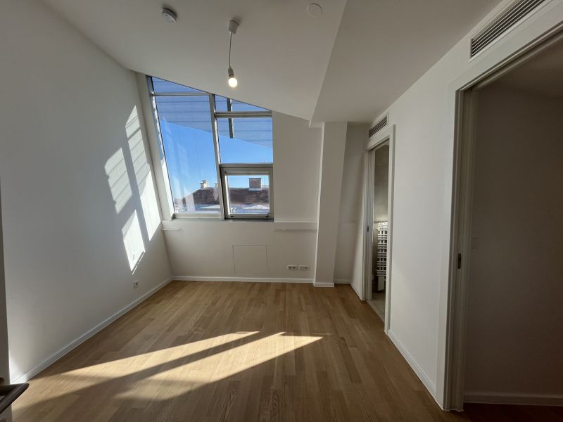 Traumhafte Dachgescho�wohnung mit herrlichem Ausblick- zu mieten in 1060 Wien /  / 1060&nbsp;Wien / Bild 0