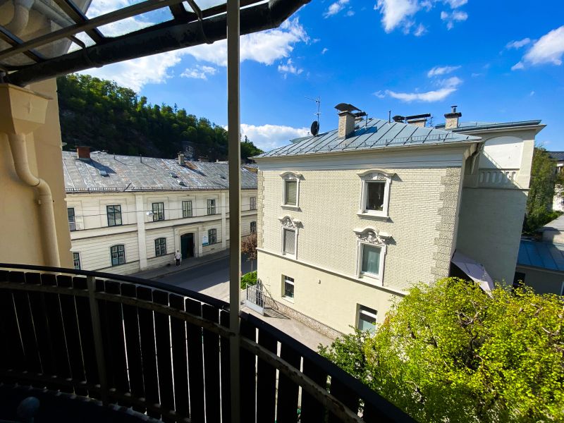 Altbau Juwel n�he Linzer Gasse - 4-Zimmer-Wohnung mit Balkon, Kellerabteil und Dachboden