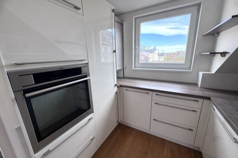 Hochwertiger Dachgescho�ausbau mit sonniger Terrasse ? Top-Lage nahe U1 ? zu kaufen in 1100 Wien /  / 1100&nbsp;Wien, Favoriten / Bild 2