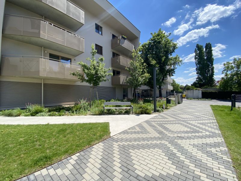 Erstbezug: 3 Zimmer mit Balkon - unweit von U4 Hietzing - bezugsfertig zu kaufen in 1140 Wien / / 1140 Wien / Bild 1