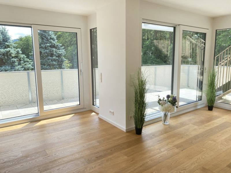 Einzigartige Dachgeschoß-Wohnung mit Terrassen und eigenem Dachgarten - Luft-Wärme-Pumpe - bezugsfertig zu kaufen in 2391 Kaltenleutgeben / / 2391 Kaltenleutgeben / Bild 4