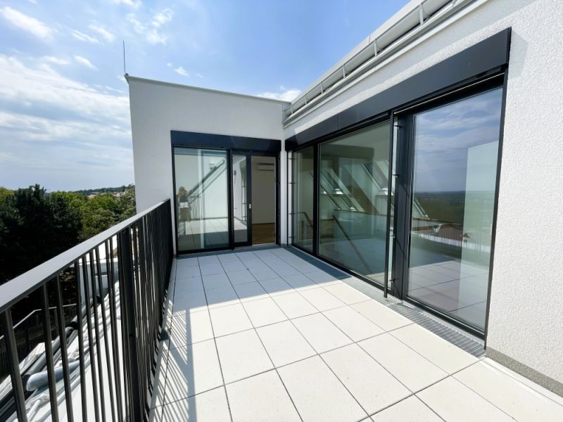 Traumhafte 4-Zimmer-Dachgeschoss-Maisonette mit zwei s�dostseitigen Terrassen zu kaufen in 1130 Wien /  / 1130&nbsp;Wien / Bild 1