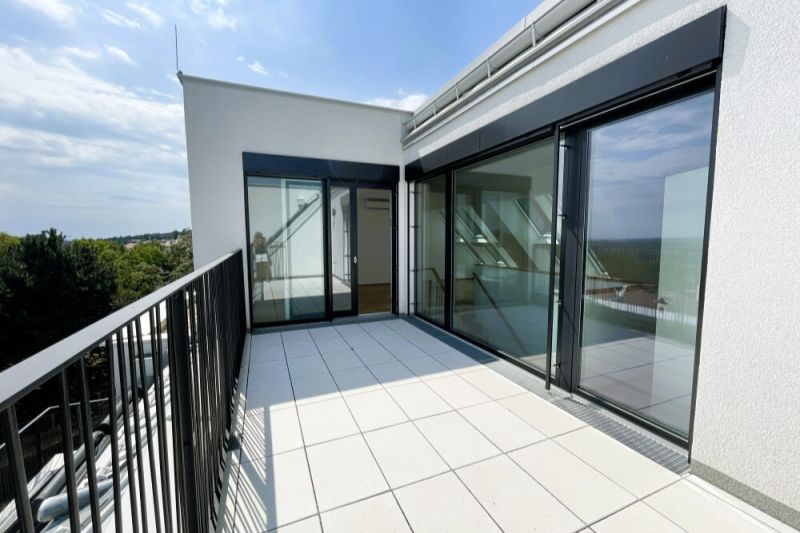 Traumhafte 4-Zimmer-Dachgeschoss-Maisonette mit zwei s�dostseitigen Terrassen zu kaufen in 1130 Wien /  / 1130&nbsp;Wien / Bild 1