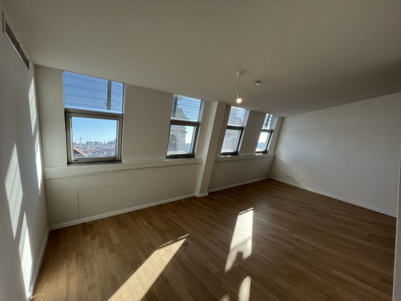 Traumhafte Dachgescho�wohnung mit herrlichem Ausblick- zu mieten in 1060 Wien /  / 1060&nbsp;Wien / Bild 9