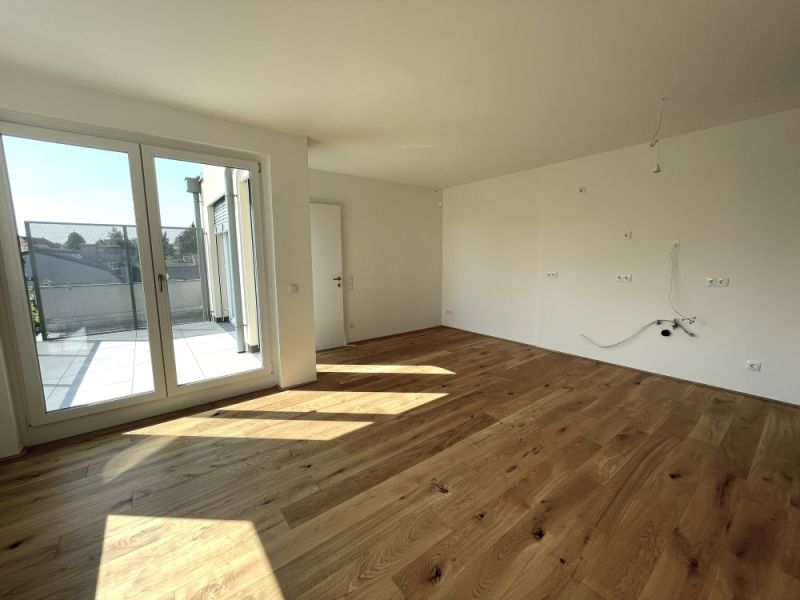 Lichtdurchflutete 3 Zimmer mit Balkon in Gr�nruhelage im Dachgescho� - provisionsfrei zu kaufen in 1230 Wien /  / 1230&nbsp;Wien / Bild 2