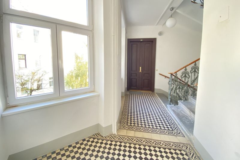 Wohnjuwel mit S�dsonne! Altbau-Charme mit urbanem Lifestyle Interieur zu kaufen in 1160 Wien /  / 1160&nbsp;Wien / Bild 9