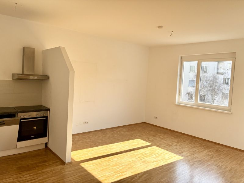 Helle 4-Zimmer-Wohnung mit Balkon in der nähe des Oeverseeparks zu mieten! / / 8020 Graz / Bild 0