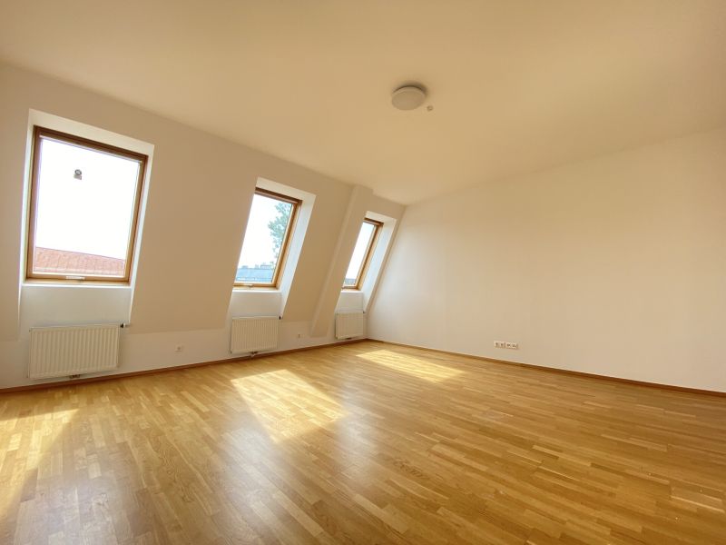 Familienfreundliche Dachgescho�wohnung mit 40 m� Terrasse in top Gr�n-Ruhelage; 1 Stellplatz inkludiert - zu kaufen in 1090 Wien /  / 1090&nbsp;Wien / Bild 1