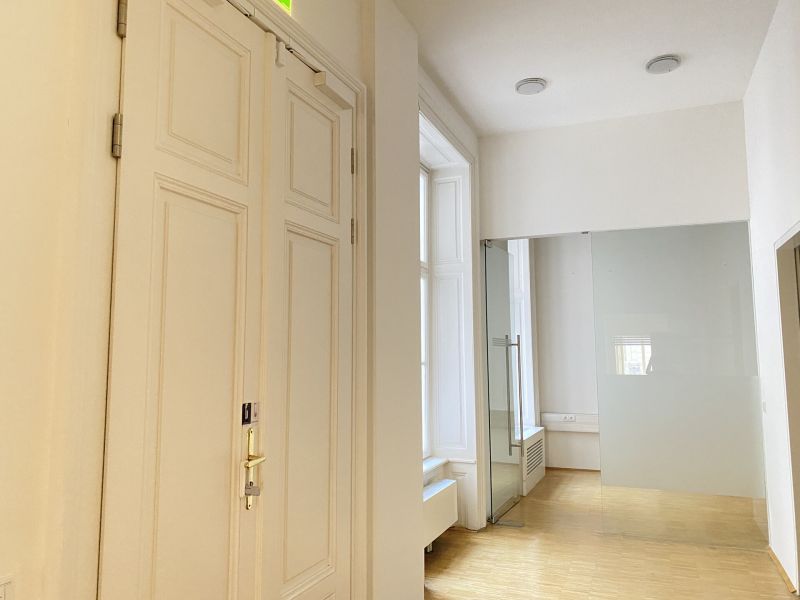 Stilvolle B�ro-Residenz auf der Bel Etage in Top Lage - Botschaftsviertel n�chst Schloss Belvedere  - zu kaufen in 1040 Wien /  / 1040&nbsp;Wien / Bild 7