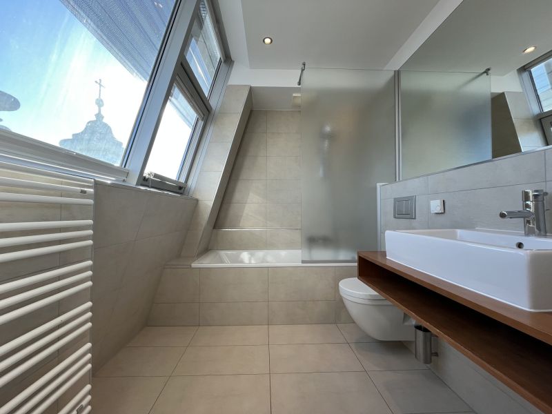 Traumhafte Dachgescho�wohnung mit herrlichem Ausblick- zu mieten in 1060 Wien /  / 1060&nbsp;Wien / Bild 5
