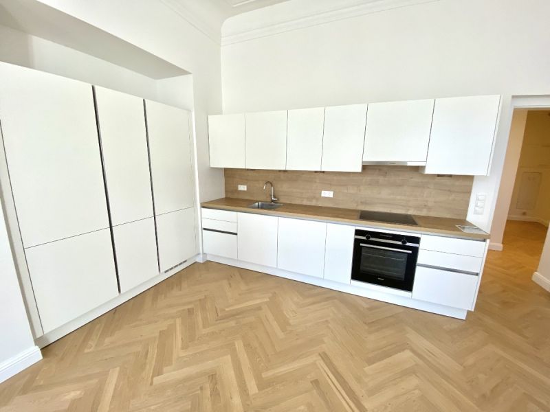 Exklusive 2-Zimmer-Altbauwohnung mit Balkon ? unbefristete Miete im Herzen von 1010 Wien /  / 1010&nbsp;Wien / Bild 4
