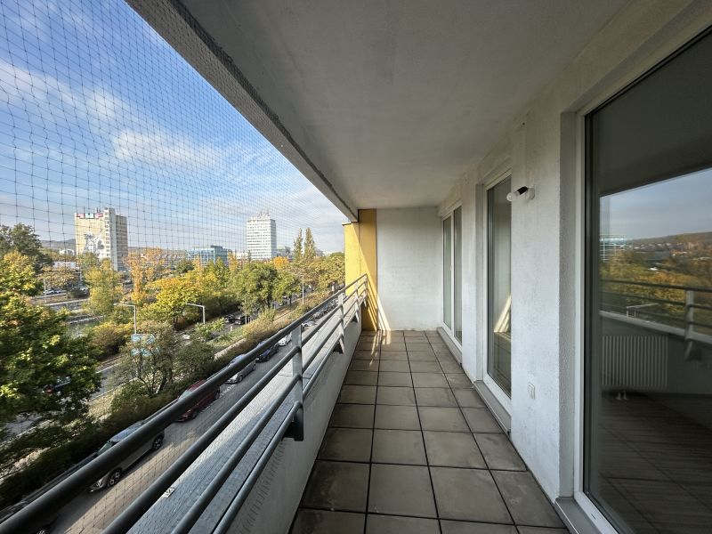 Geräumige 2-Zimmer-Wohnung im 3.OG / / 1200 Wien / Bild 0