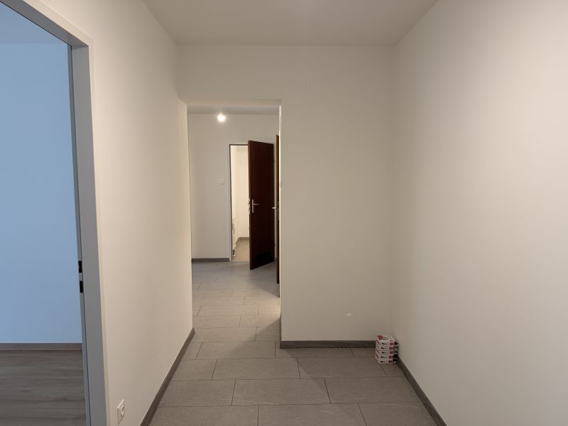 Geräumige 3-Zimmer-Wohnung im 4.OG / / 1160 Wien / Bild 2