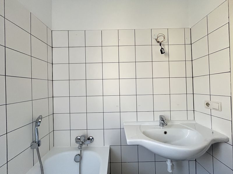 Pärchehnhit mit Balkon - Geräumige 3-ZImmer-Wohnung Nähe Grinzing / / 1190 Wien / Bild 3