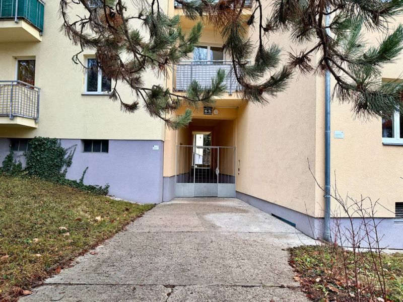 Helle unbefristete 3-Zimmer-Wohnung mit Balkon in gr�ner Ruhelage - 1130 Wien (Hietzing) /  / 1130&nbsp;Wien / Bild 2