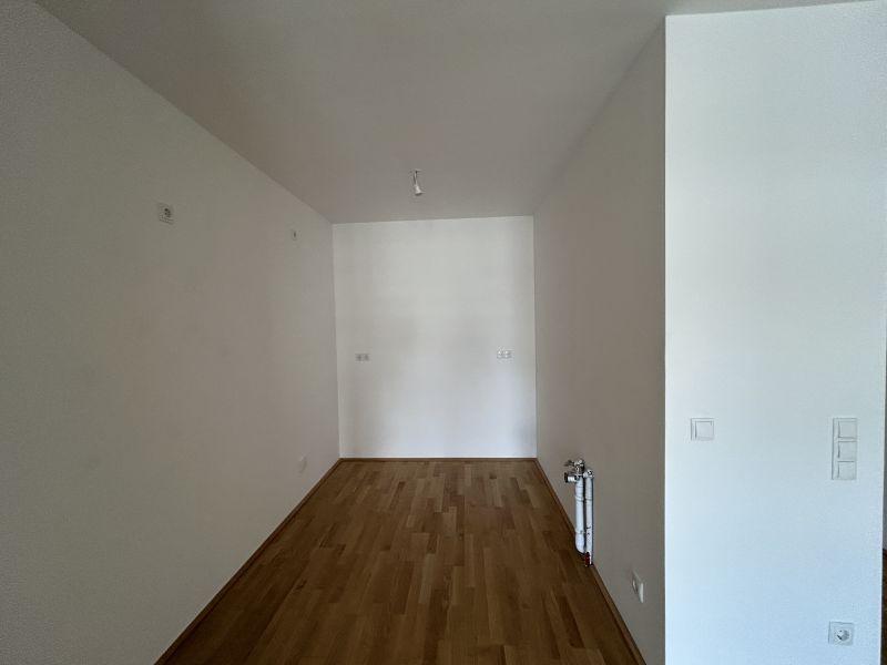 Geräumige 2-Zimmer-Wohnung im 10.OG. / / 1100 Wien / Bild 2