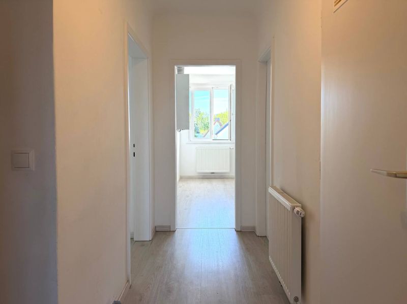 Ruhige 3-Zimmer Dachgeschosswohnung in grüner Lage in Hietzing / / 1130 Wien / Bild 4