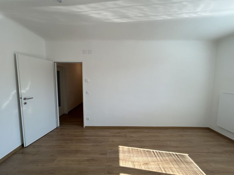 Ger�umige 2-Zimmer-Wohnung im 5.OG /  / 1100&nbsp;Wien / Bild 0