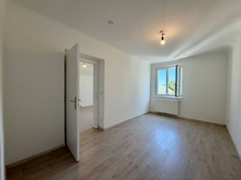 Ruhige 3-Zimmer Dachgeschosswohnung in grüner Lage in Hietzing / / 1130 Wien / Bild 10