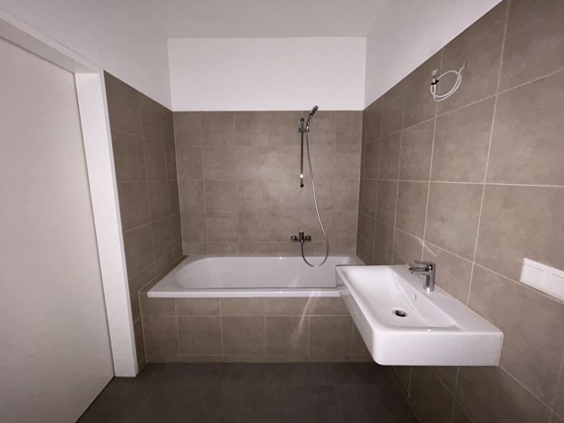 Geräumige 2-Zimmer-Wohnung im 21.OG / / 1030 Wien / Bild 8