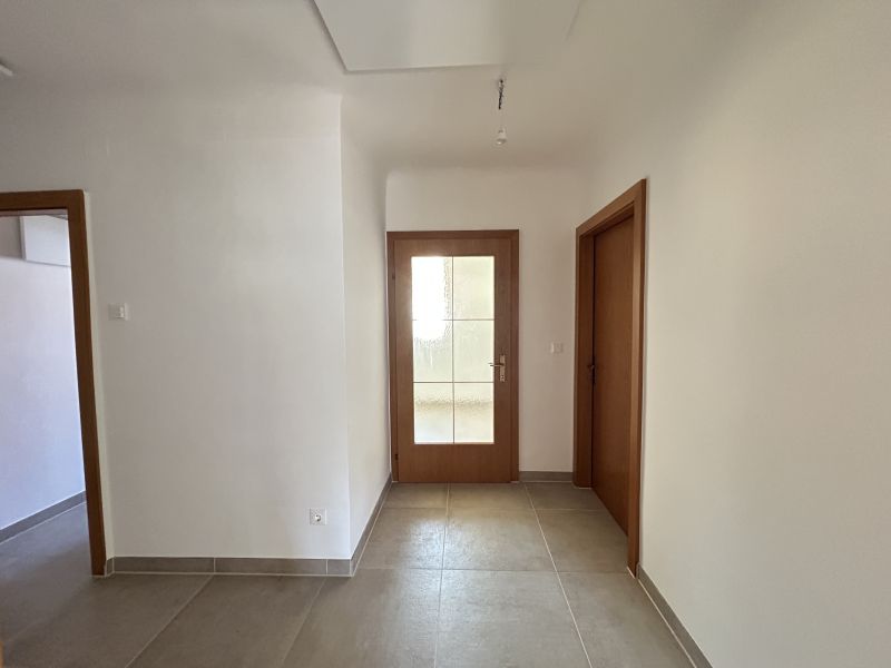 Geräumige 3-Zimmer-Wohnung im DG / / 1190 Wien / Bild 3