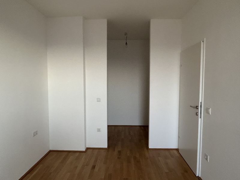 Geräumige 2-Zimmer-Wohnung im 21.OG / / 1030 Wien / Bild 4