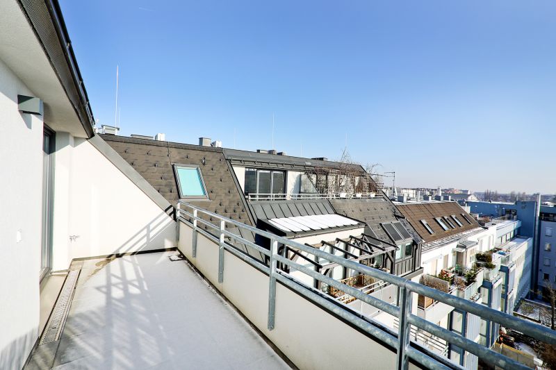 Traumhafte Dachgeschosswohnung direkt bei der U3 /  / 1160 Wien / Bild 7