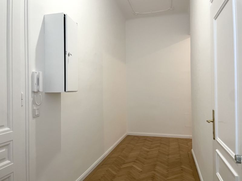 Stilvoll Wohnen in der Neulinggasse ? Altbaucharme trifft moderne Eleganz mitten in Wien /  / 1030 Wien, Landstrae / Wien 3., La / Bild 2