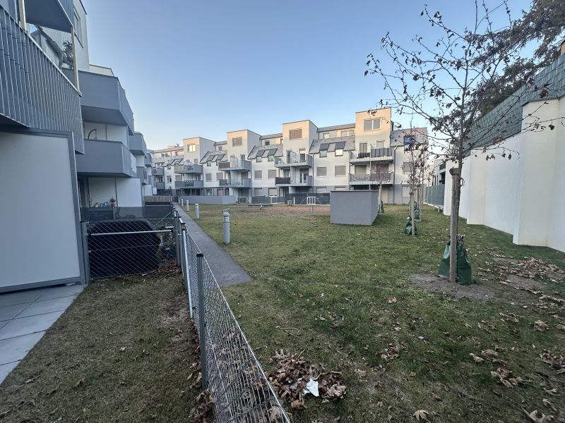 Platzhyrsch - Luxus im Grünen: Stilvolle 2-Zimmer-Wohnung mit Garten & Terrasse!