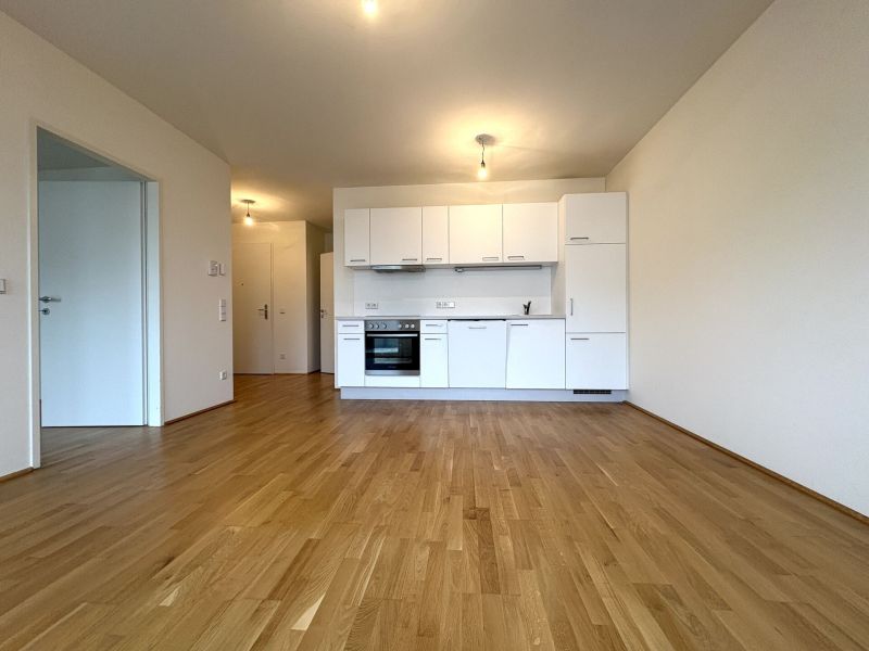 Ihr neues Zuhause: 2-Zimmer-Wohnung mit Loggia und Balkon in bester Lage