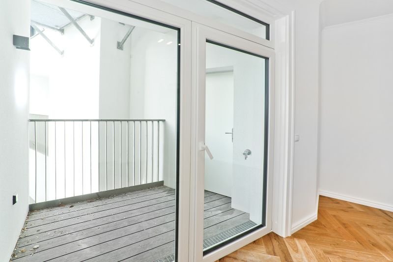 Grozgiges Wohnen im Altbau: 3 Zimmer mit Loggia und viel Licht - VIEVIENNE /  / 1050 Wien / Bild 8