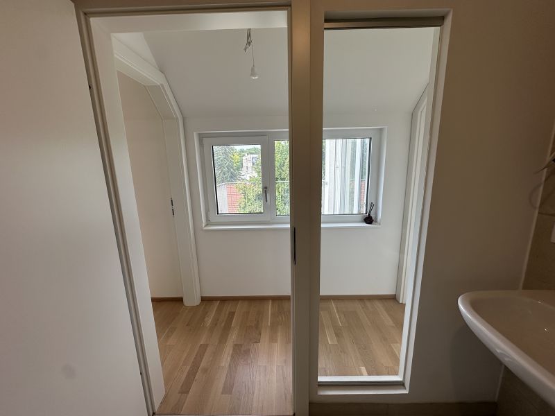 Komfortabel wohnen: 2-Zimmer-Wohnung mit privater Terrasse IN OBERLAA NHE U1 NEULAA /  / 1100 Wien / Bild 4
