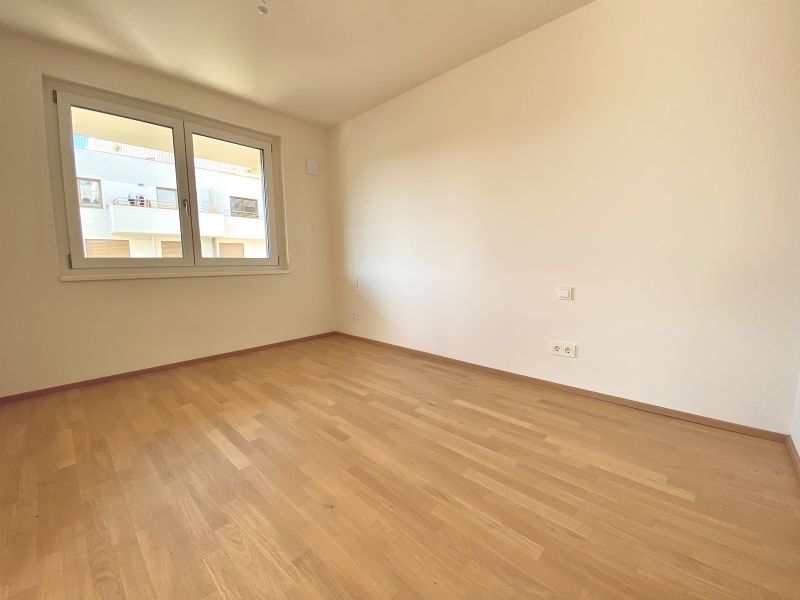 AB JUNI: Innenhof gerichtete, provisionsfreie 2-Zimmer-Wohnung mit Balkon direkt bei U6 Handelskai! /  / 1200 Wien / Bild 2