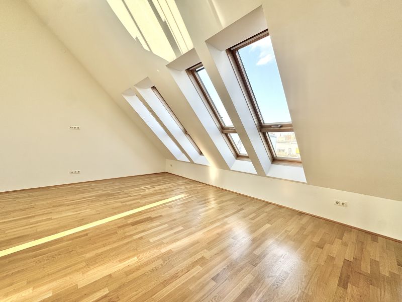 Dachgeschoss-Maisonette mit 3 Zimmern und traumhaftem Weitblick nahe der ueren Mariahilfer Strae /  / 1150 Wien, Rudolfsheim-Fnfhaus / W / Bild 4