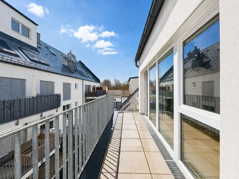 Wohnen und entspannen: 2 Zimmer mit idyllischer Terrasse mit hervorragender Anbindung | top Lage