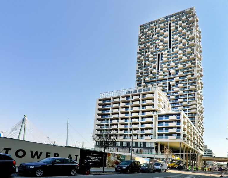 Moderne 2-Zimmer-Wohnung im Marina Tower mit Einbauküche und Freifläche - Top Lage / / 1020 Wien / Bild 6