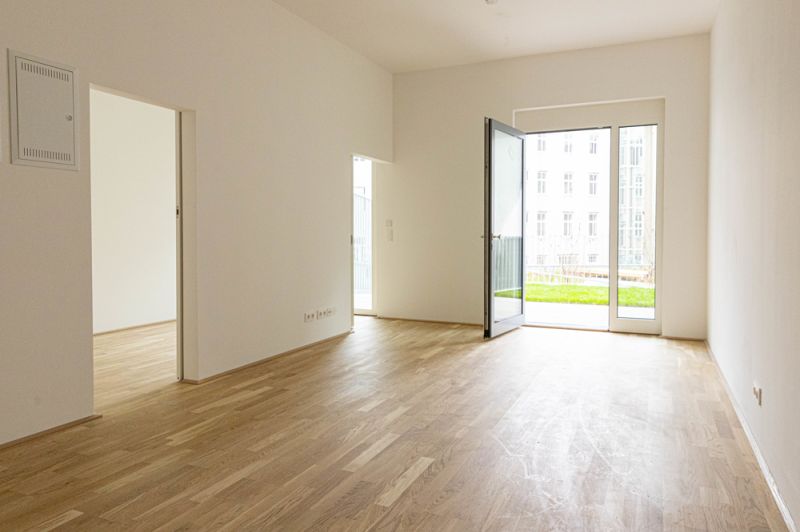 AB J�NNER: SONNIGE GARTENWOHNUNG - N�he U3 & Schloss Sch�nbrunn - 2-Zimmer und Terrasse