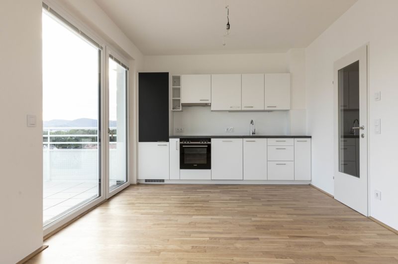 SONNIGE TRAUMHAFTE NEUABUWOHNUNG AM PARK - PROVISIONSFREI MIT BALKON INMITTEN AUTOFREIER ZONE /  / 1210&nbsp;Wien / Bild 2