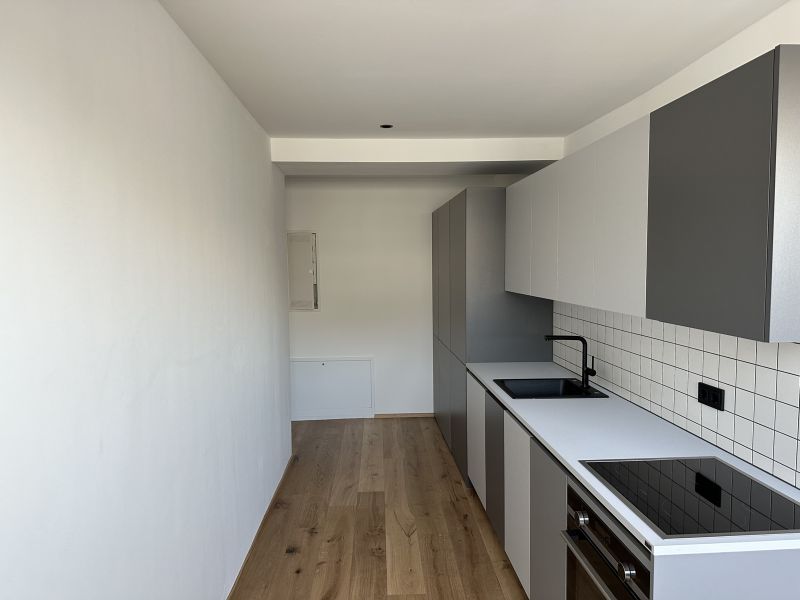 TOPLAGE AB 18.08: direkt am Naschmarkt und Karlsplatz | hochwertige Einbaukche /  / 1040 Wien / Wieden / Bild 3
