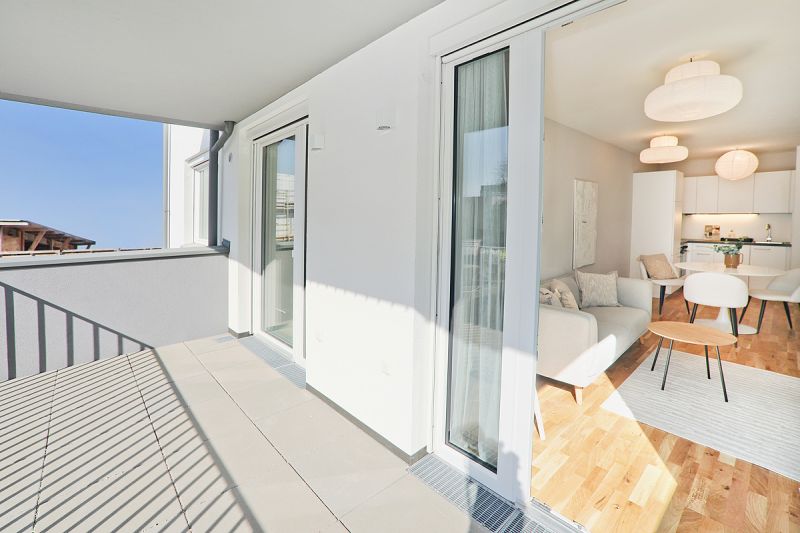 Optimale Ruhelage in Hirschstetten UND gute Anbindung: Provisionsfrei 2-Zimmer-Wohnung mit Balkon!