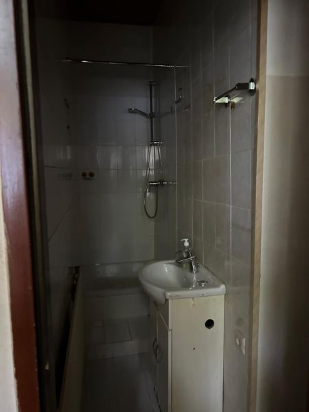 Sdseitige 2 Zimmer Wohnung mit Sanierungsbedarf in absoluter Ruhelage mit Hofausrichtung /  / 1120 Wien / Bild 7