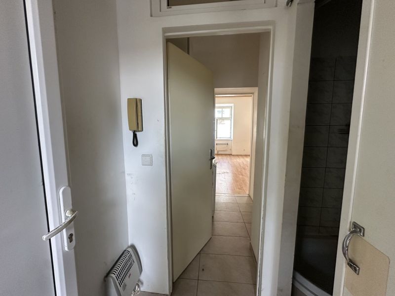 Kompakte 1-Zimmer-Wohnung direkt bei der U6 / / 1120 Wien / Bild 4