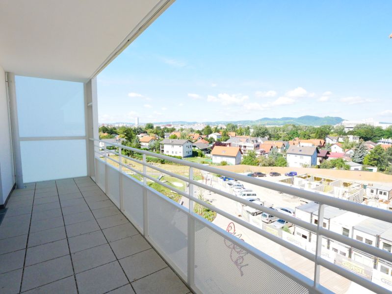 Perfekter Grundriss für moderne 3-Zimmer-Wohnung mit Einbauküche und Balkon! / / 1210 Wien / Bild 0