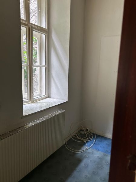 Sdseitige 2 Zimmer Wohnung mit Sanierungsbedarf in absoluter Ruhelage mit Hofausrichtung /  / 1120 Wien / Bild 5